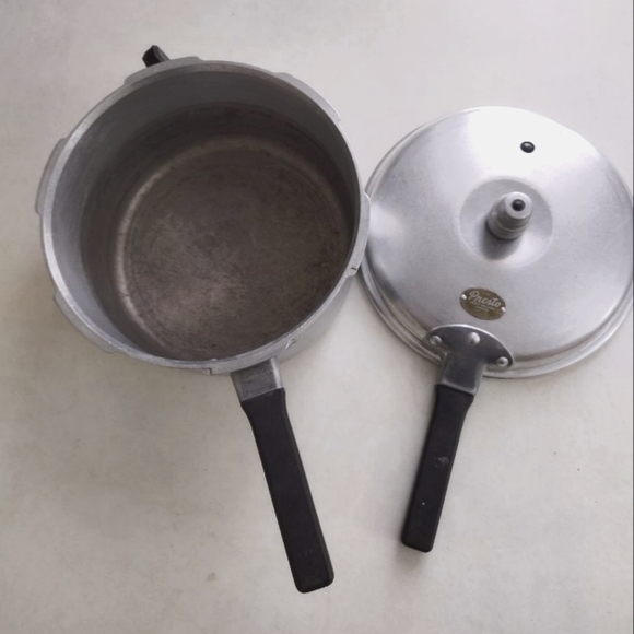 Presto Meat Master Cooker - Picture 5 of 10